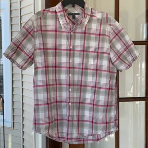Men’s old navy short sleeve shirt